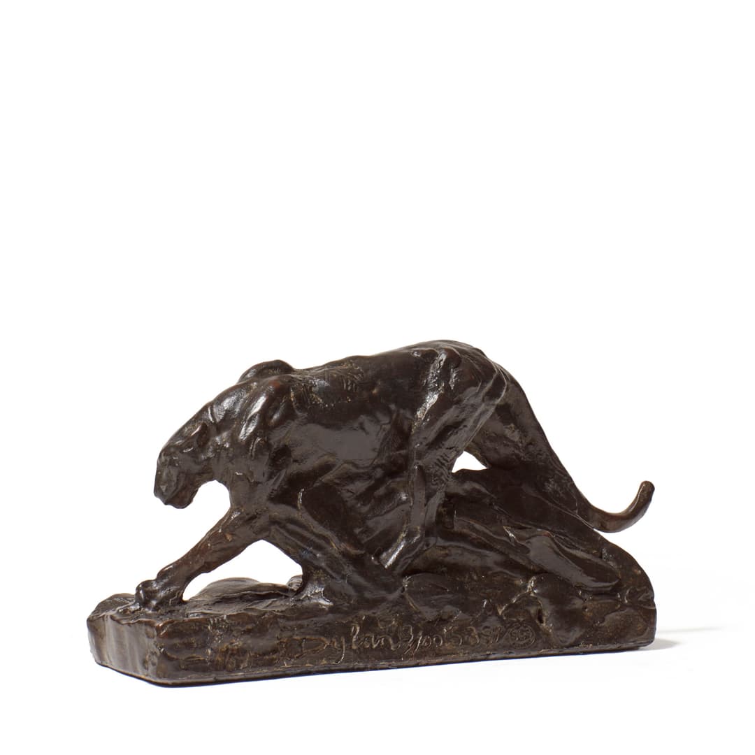 Walking Leopard Miniature S391